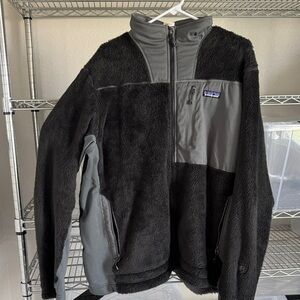 Patagonia Men's Performance Jacket in Black and Gray